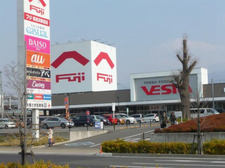 フジ新居浜駅前店まで481m