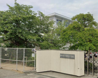 松山市立潮見小学校まで777m