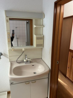 松山市西長戸町の中古一戸建ての画像