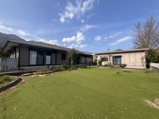 平家・離れ付。お庭でドックランも！？