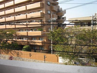 【バルコニー】