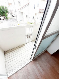 【バルコニー】