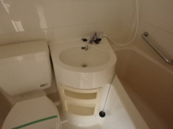 忙しい朝には欠かせない洗面所です