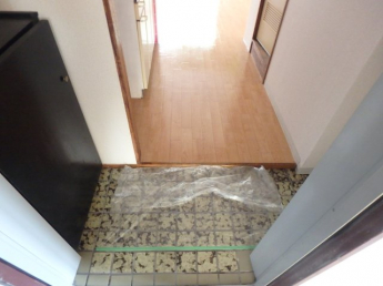 落ち着いた玄関です