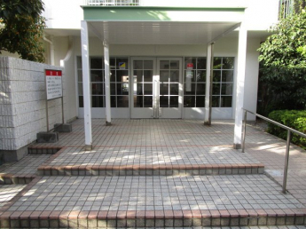 【エントランス】