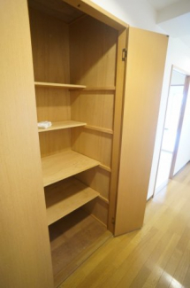 参考、同建物・同間取りの号室