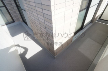 【バルコニー】