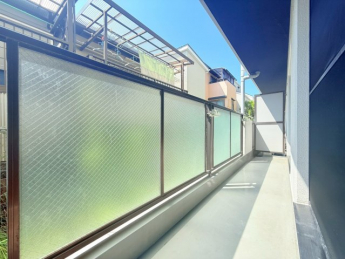 【バルコニー】