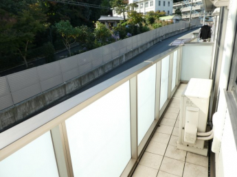 【バルコニー】