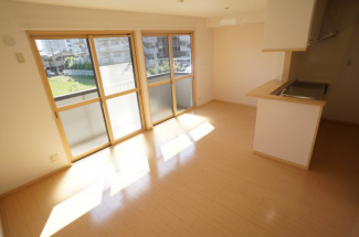 参考、同建物・反転間取りの号室