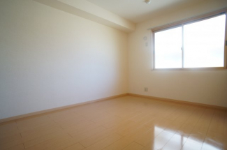 参考、同建物・反転間取りの号室