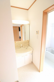 【独立洗面所】