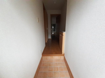 落ち着いた玄関です