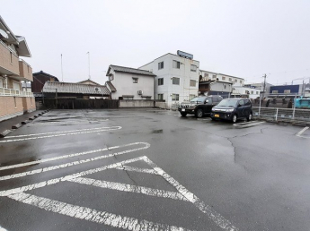 駐車スペースもあります