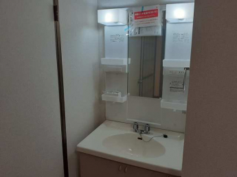 脱衣スペースもあります