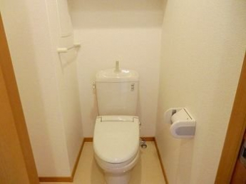 清潔感のあるトイレです