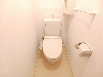 清潔感のあるトイレです