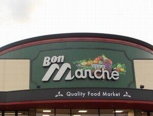 ボンマルシェまで710m