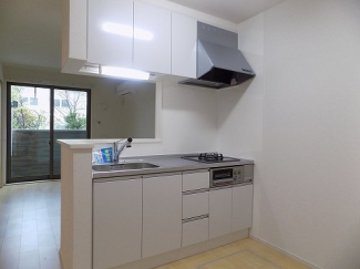 コンパクトなキッチンで掃除もラクラク