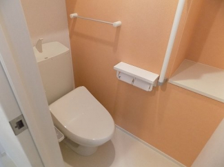 シンプルで使いやすいトイレです