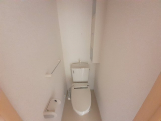 ゆったりとした空間のトイレです