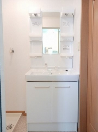 【洗面所】