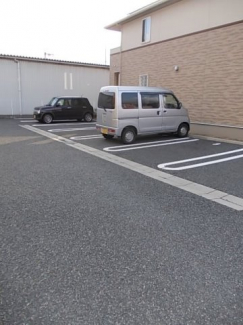 【駐車場】