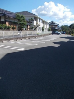 【駐車場】