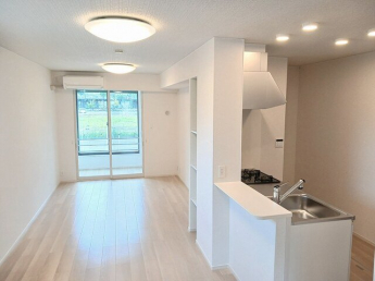 【居間・リビング】