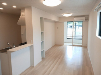 【居間・リビング】