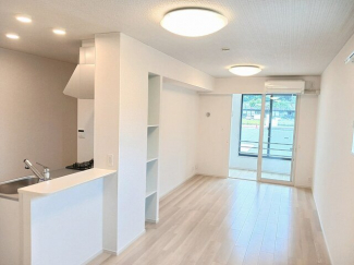 【居間・リビング】