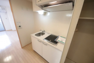 コンパクトなキッチンで掃除もラクラク