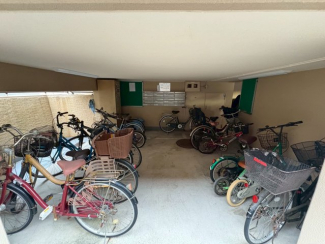 駐車場があるので、車を買う予定の方も安心です