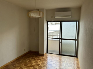 上浮穴郡久万高原町久万のマンションの画像