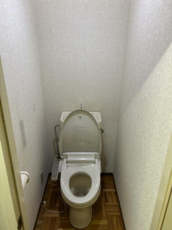 上浮穴郡久万高原町久万のマンションの画像