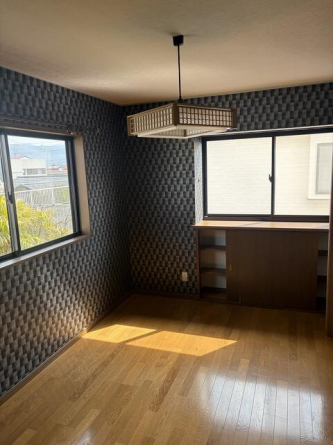 松山市北井門１丁目の中古一戸建ての画像