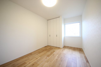 洋室A(三室の左側)