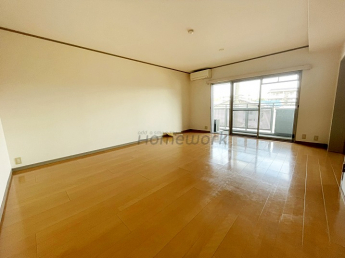 【居間・リビング】