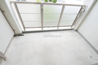 【バルコニー】