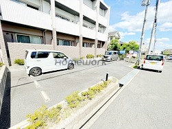【駐車場】
