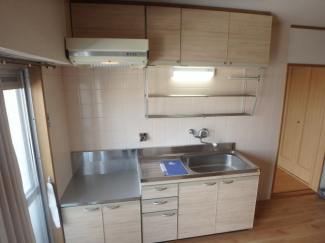 コンパクトなキッチンで掃除もラクラク