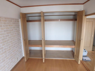 たっぷりとした収納スペースです