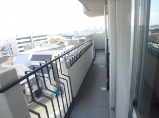 陽当たり良好なバルコニーです