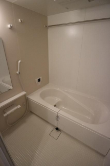 参考、同建物・別の号室