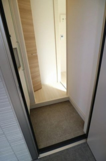 参考、同建物・別の号室