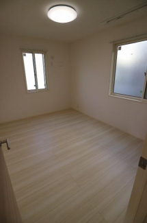 参考、同建物・別の号室