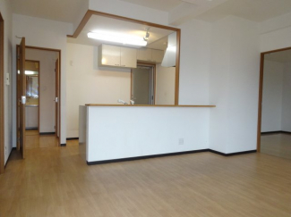 【居間・リビング】