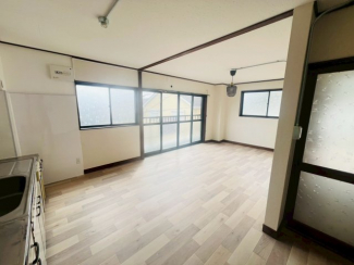 【居間・リビング】