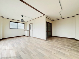 【居間・リビング】