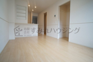 参考、同建物・反転間取りの号室